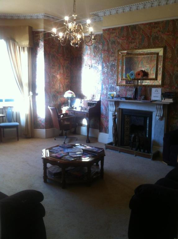 Adelaide House Hotel ลูตัน ภายนอก รูปภาพ